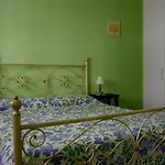 Maria Montis לינה וארוחת בוקר 3*